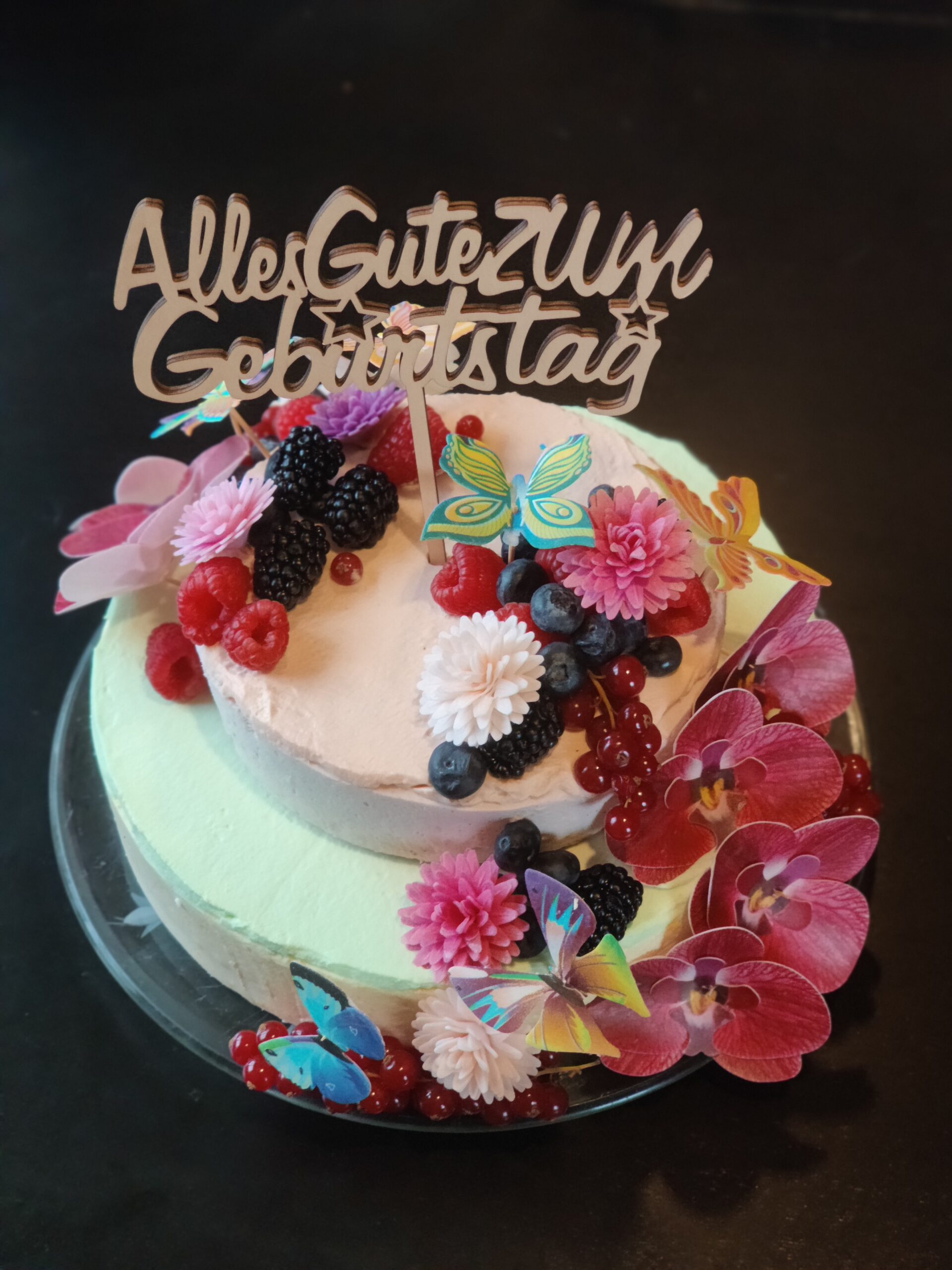 Du betrachtest gerade Pimp my Coppenrath & Wiese Torte für einen Geburtstag